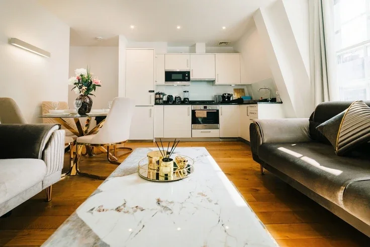 Flat Barter Street in Greater London