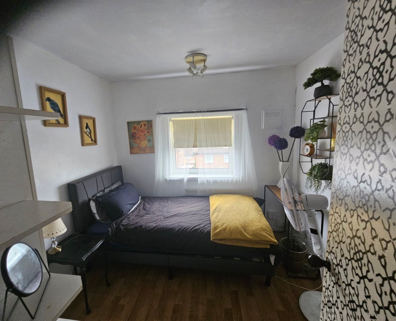 Room King George Road in Leeds