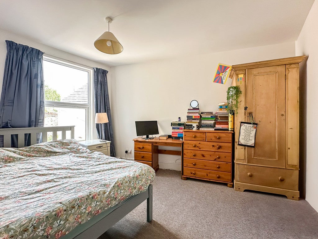 Room Ravensworth Gardens in Cambridge
