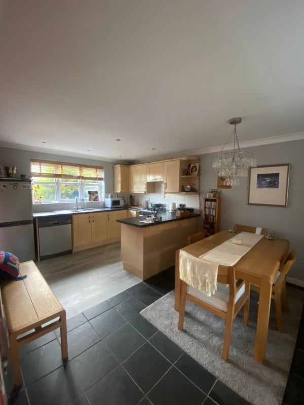 Room Caxton Road in Nottingham