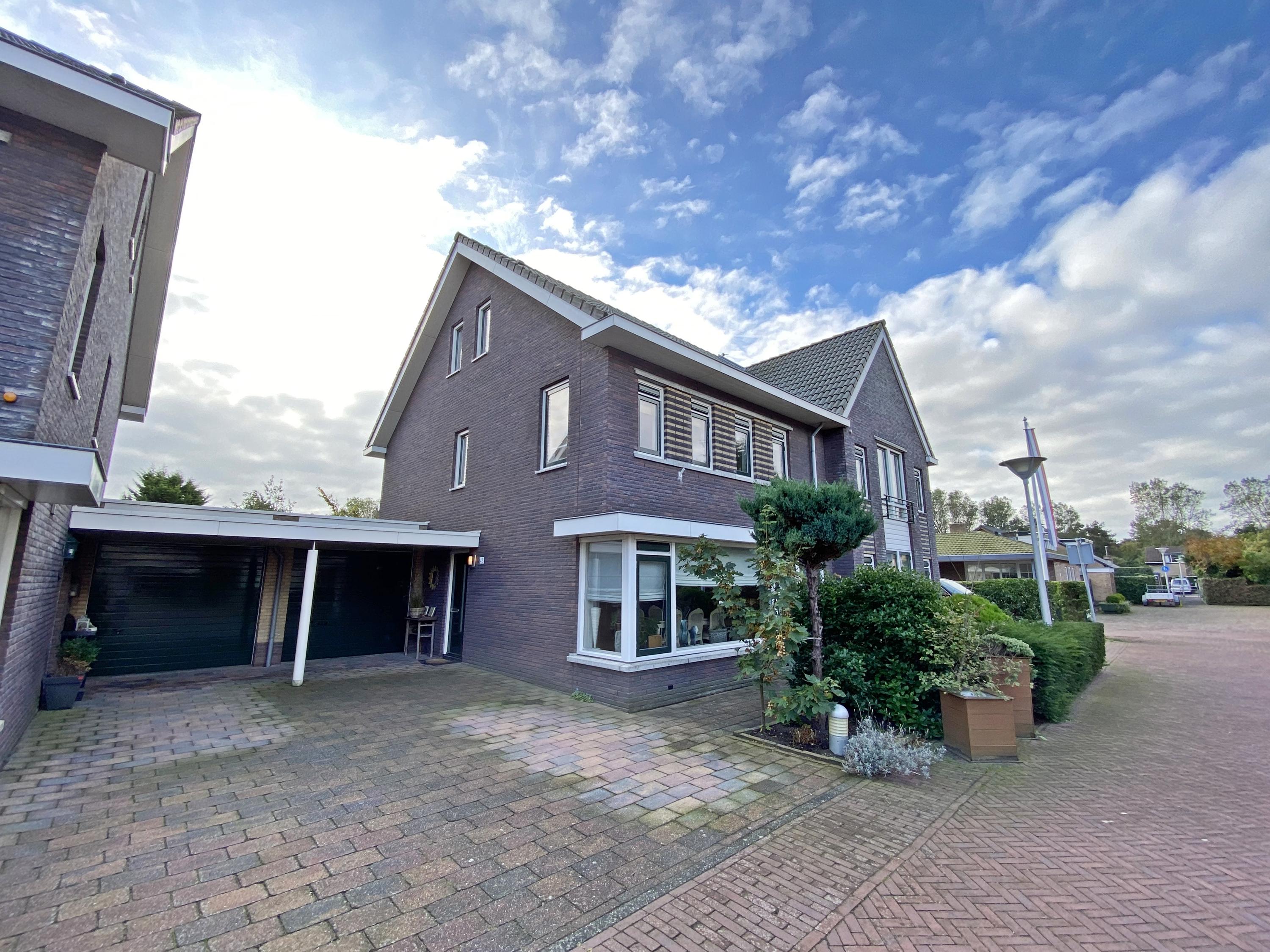 Huis Professor Zeemanstraat 45 in Zandvoort