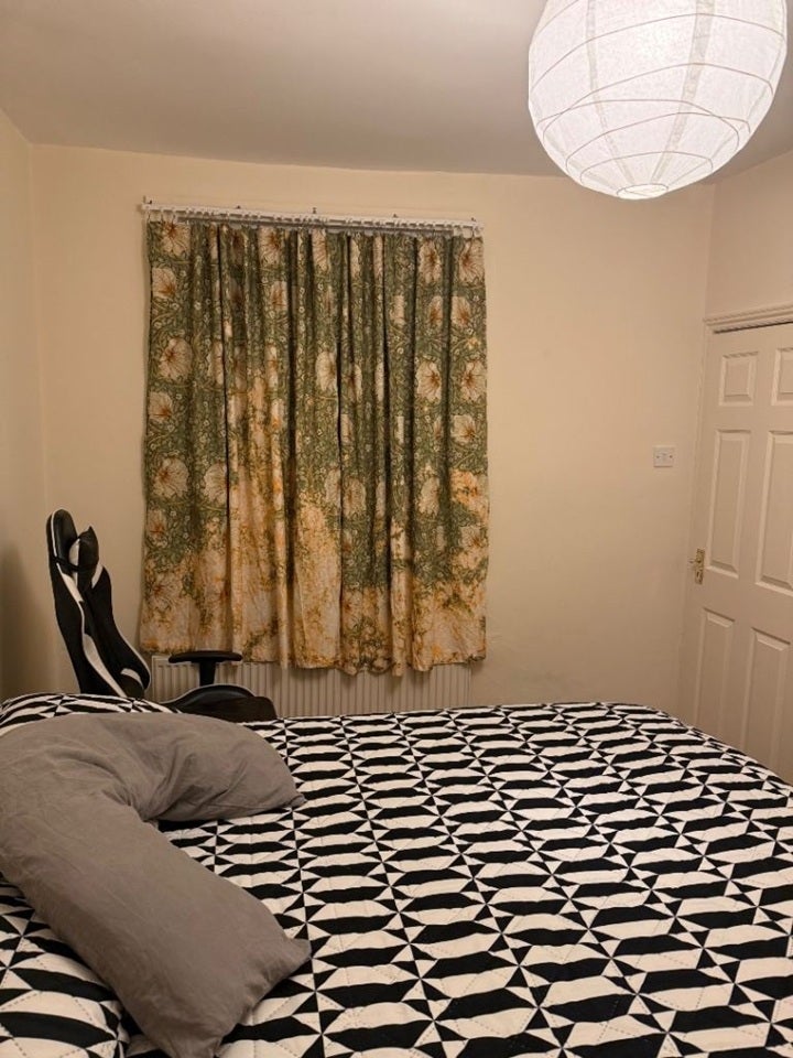 Room Quantock Road in Bristol