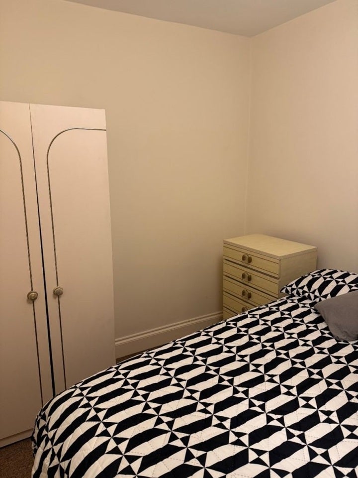 Room Quantock Road in Bristol