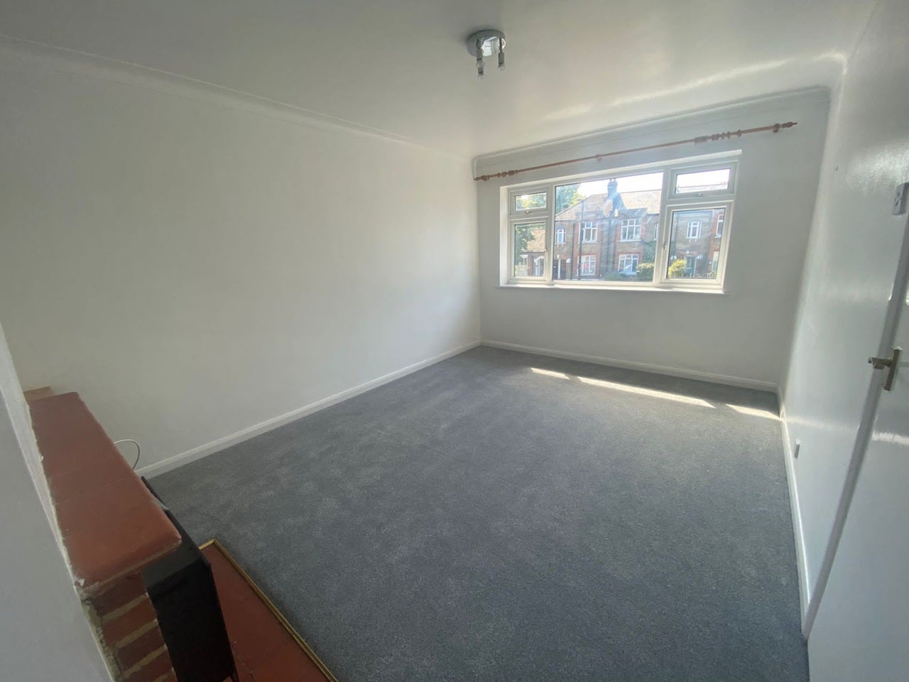 Flat Footscray Road in Greater London
