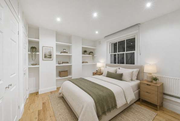 Flat Heath Street in Greater London