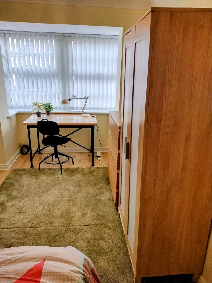 Room Eliza Cook Close in Dartford