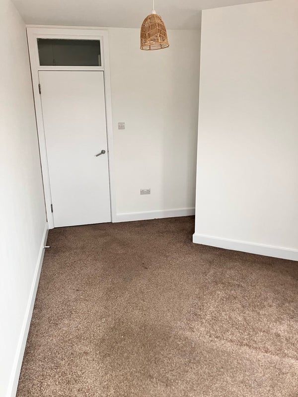 Room Holloway Road in Greater London