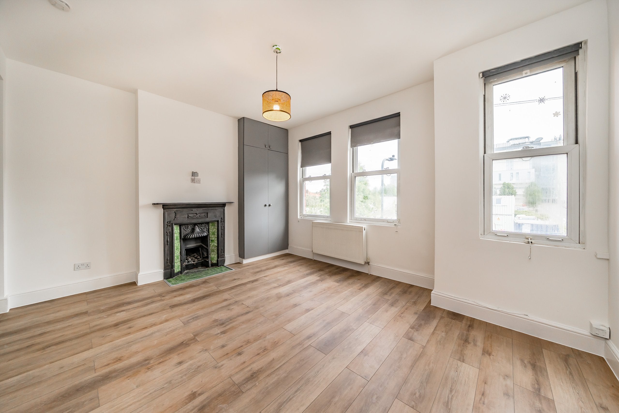 Flat Denzil Road in Greater London