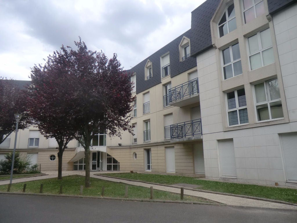 Flat Rue de l'Air in Saint-Denis-en-Val