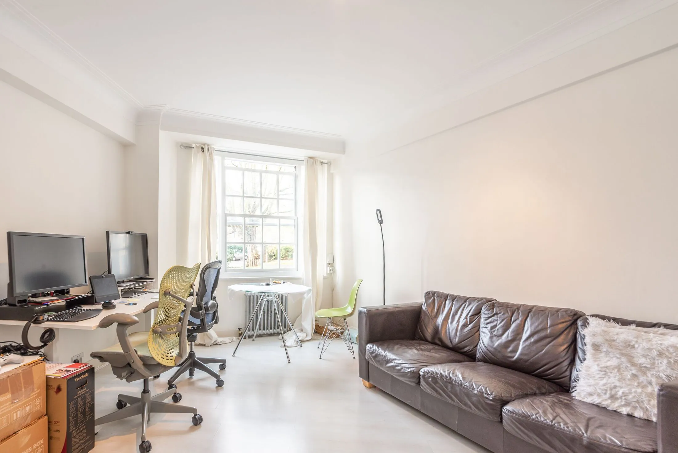 Flat Eton College Road in Greater London