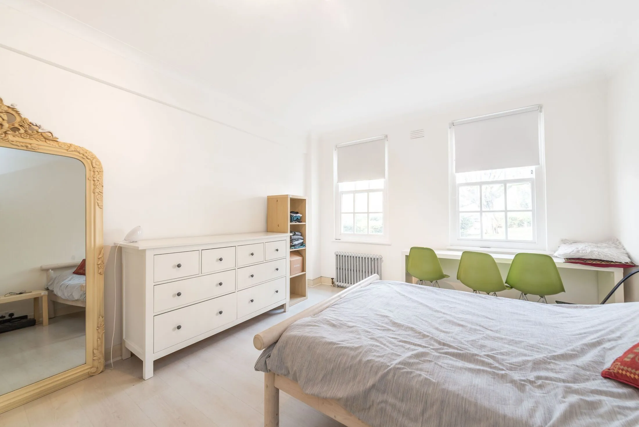 Flat Eton College Road in Greater London