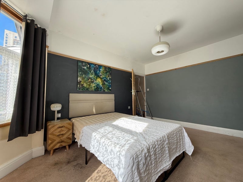 Room Cedar Road in Greater London