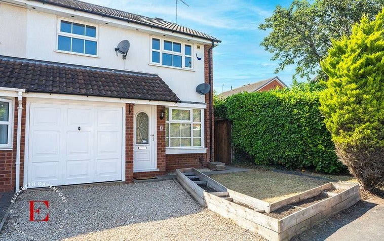 House Tisdale Rise in Kenilworth