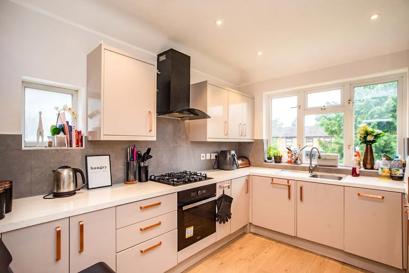 Flat Monmouth Road in Watford