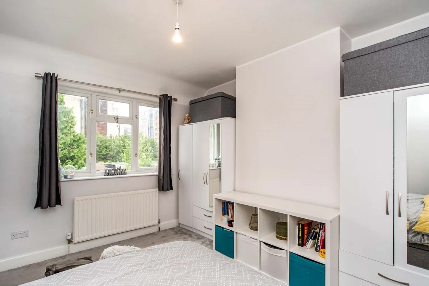 Flat Monmouth Road in Watford