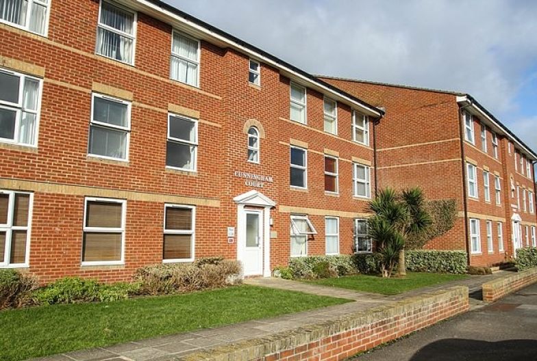 Flat Cunningham Drive in Eastbourne
