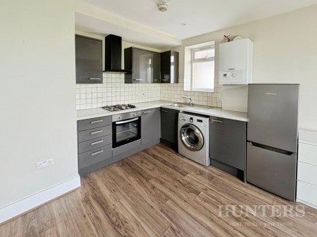 Flat Carshalton Road in Greater London