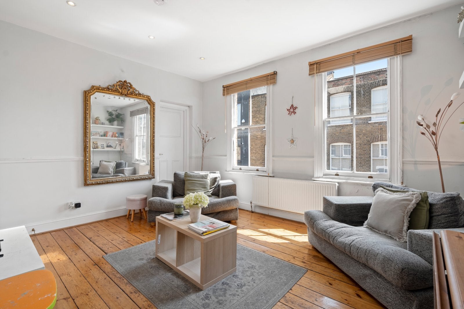 Flat Redchurch Street in Greater London