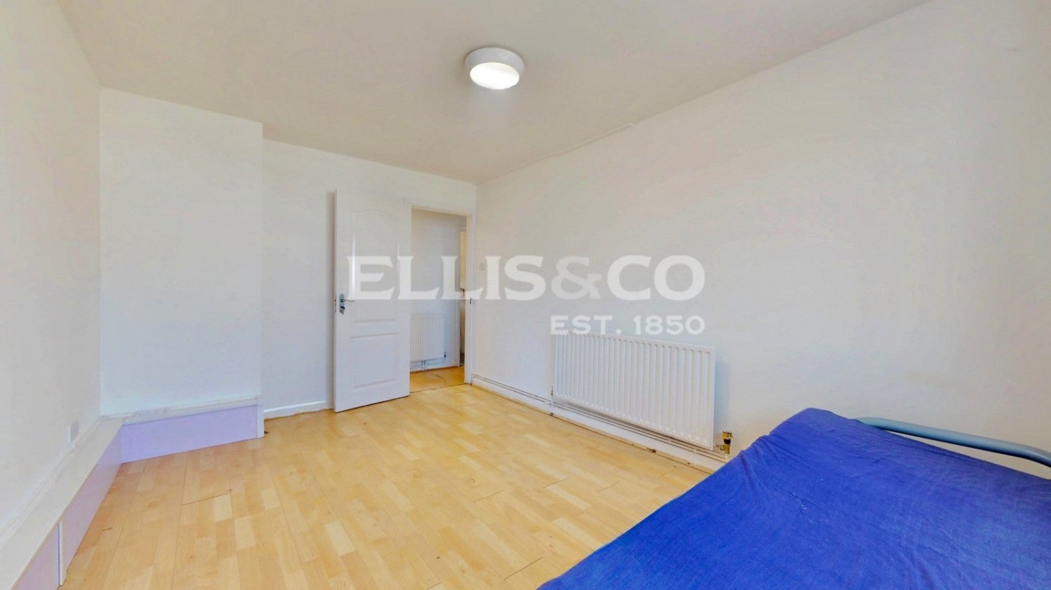 Flat Llanover Road in Greater London