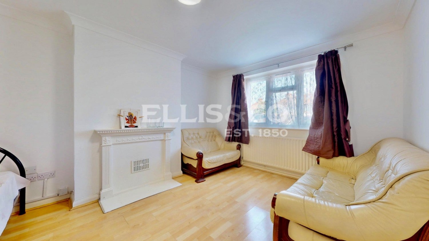 Flat Llanover Road in Greater London