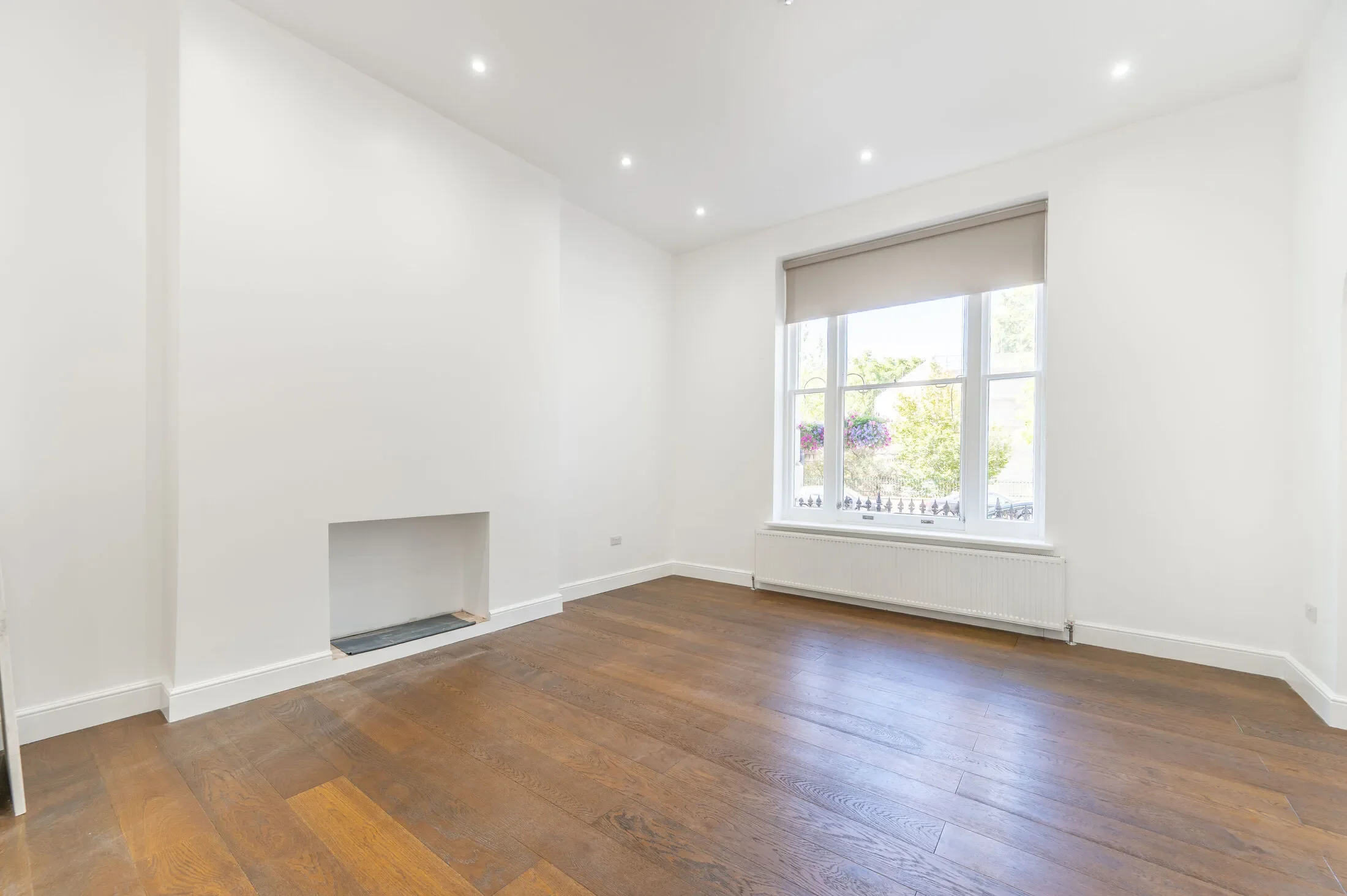 Flat Gloucester Terrace in City of Westminster