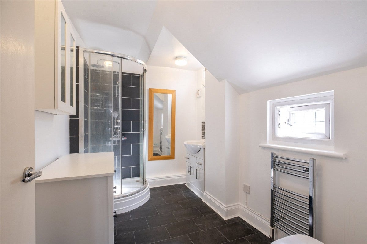 Flat Drewstead Road in Greater London