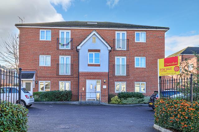 Flat Edgecombe Road in Oxford