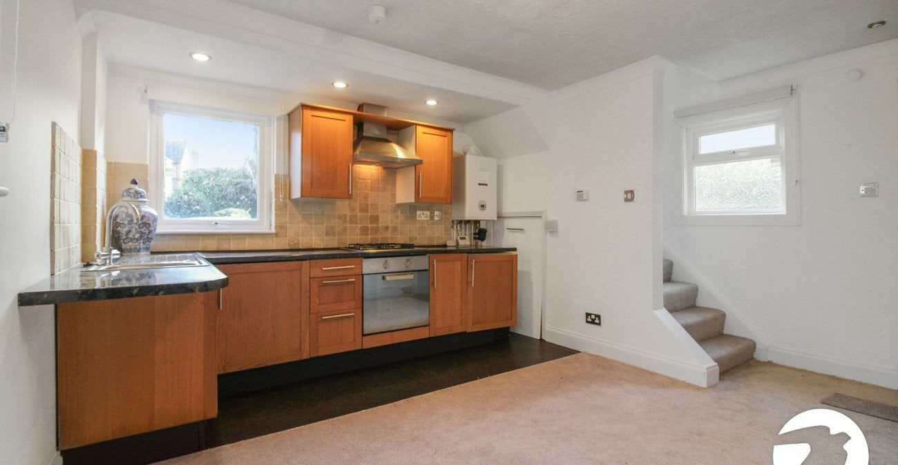 Flat Westwood Hill in Greater London