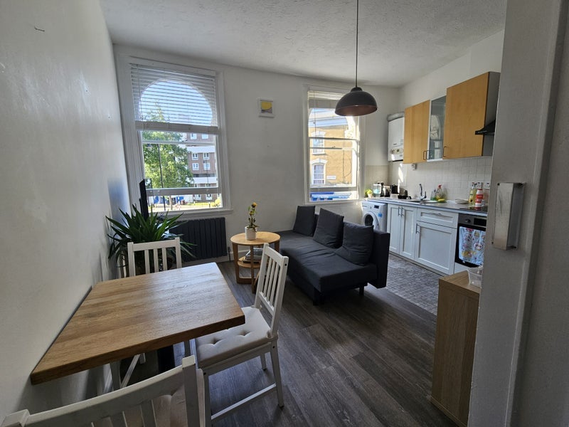 Room Newington Green in Greater London