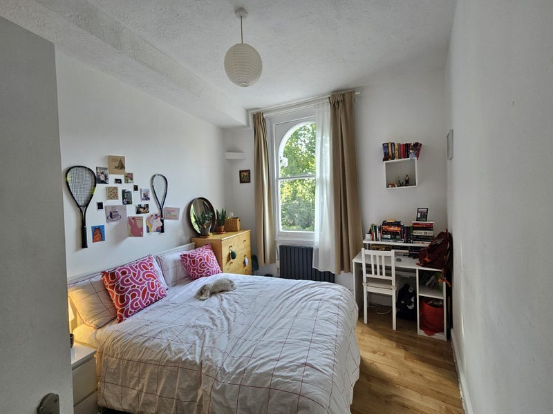 Room Newington Green in Greater London
