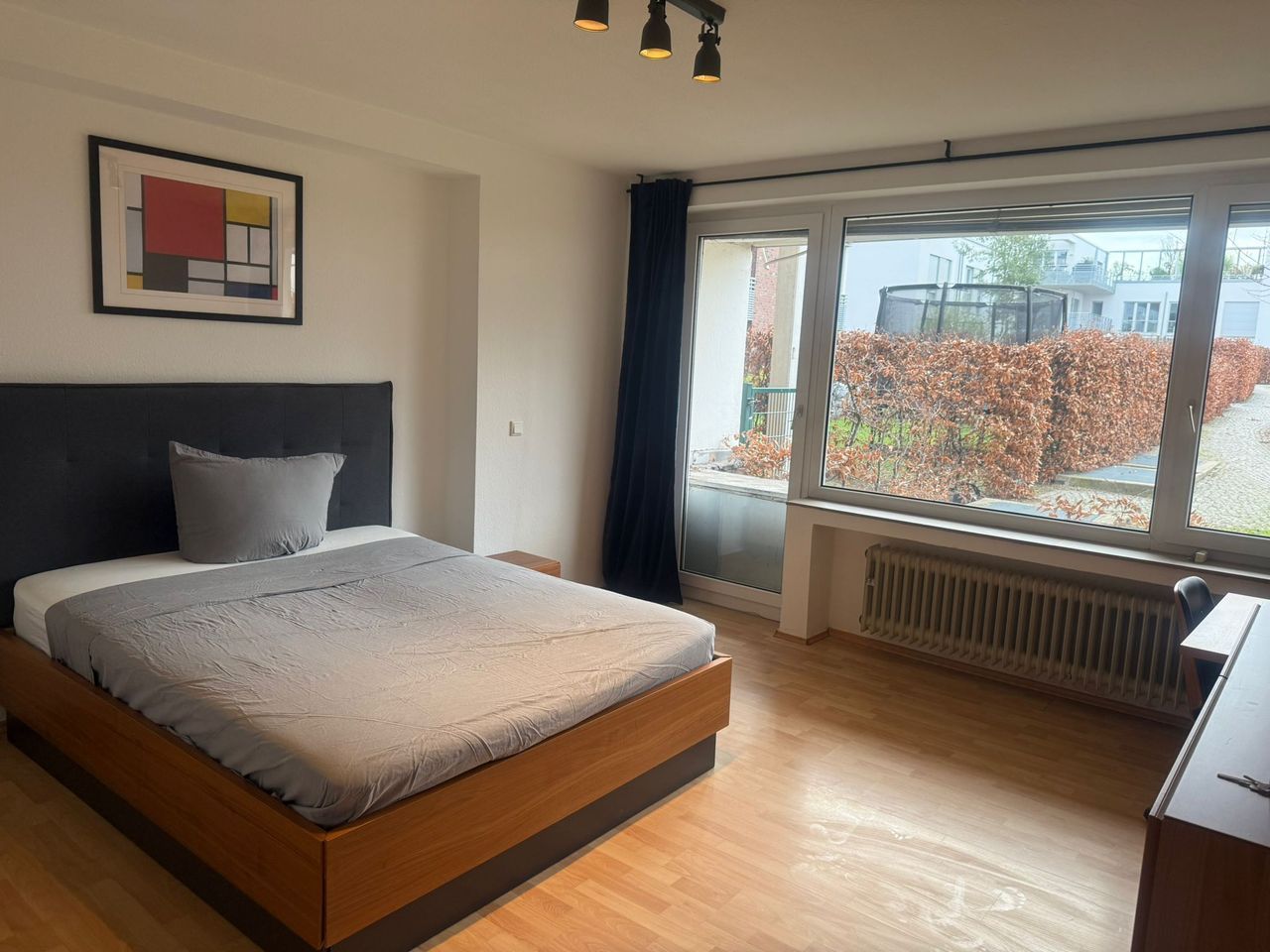 Zimmer Aachener Straße in Düsseldorf