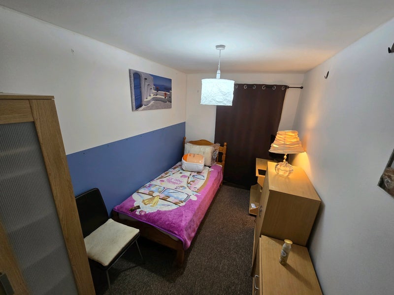 Room Hassell Drive in Bristol