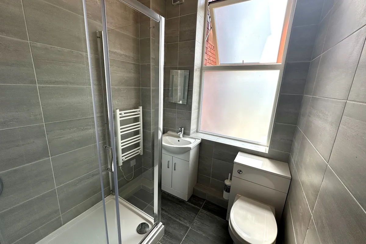 Flat Blenheim Road in Wallasey