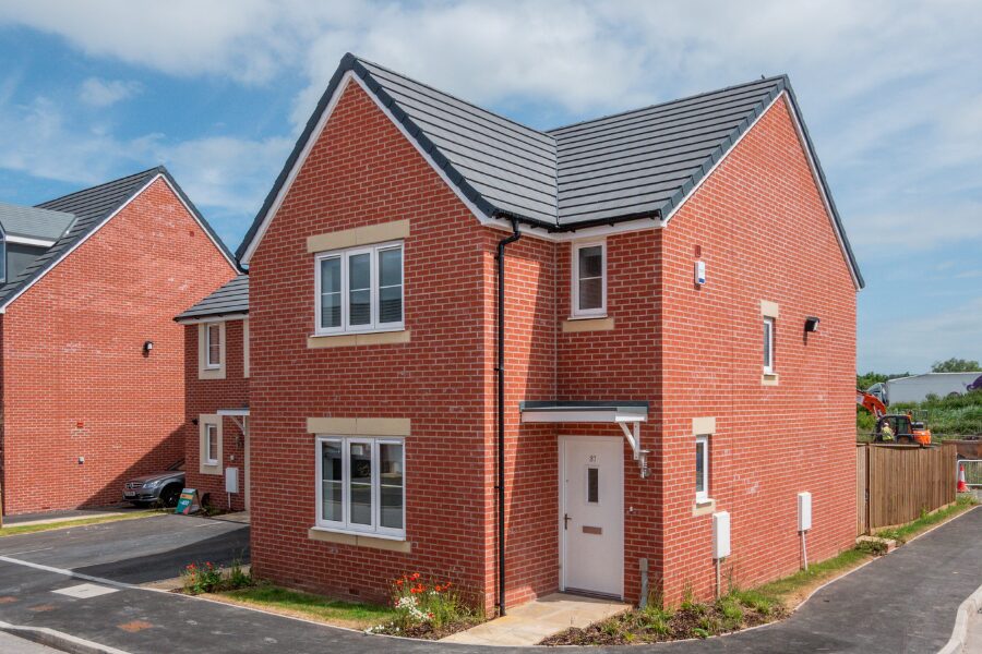 Flat Chestnut Way in Newton Poppleford and Harpford