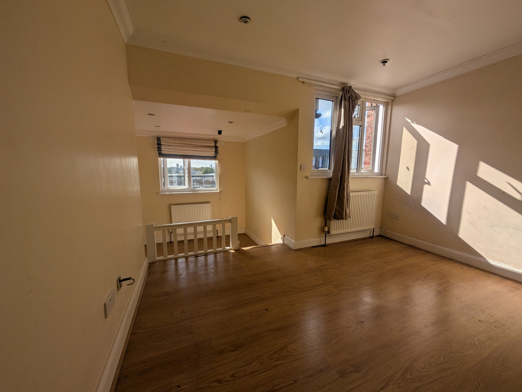 Flat Prout Grove in Greater London
