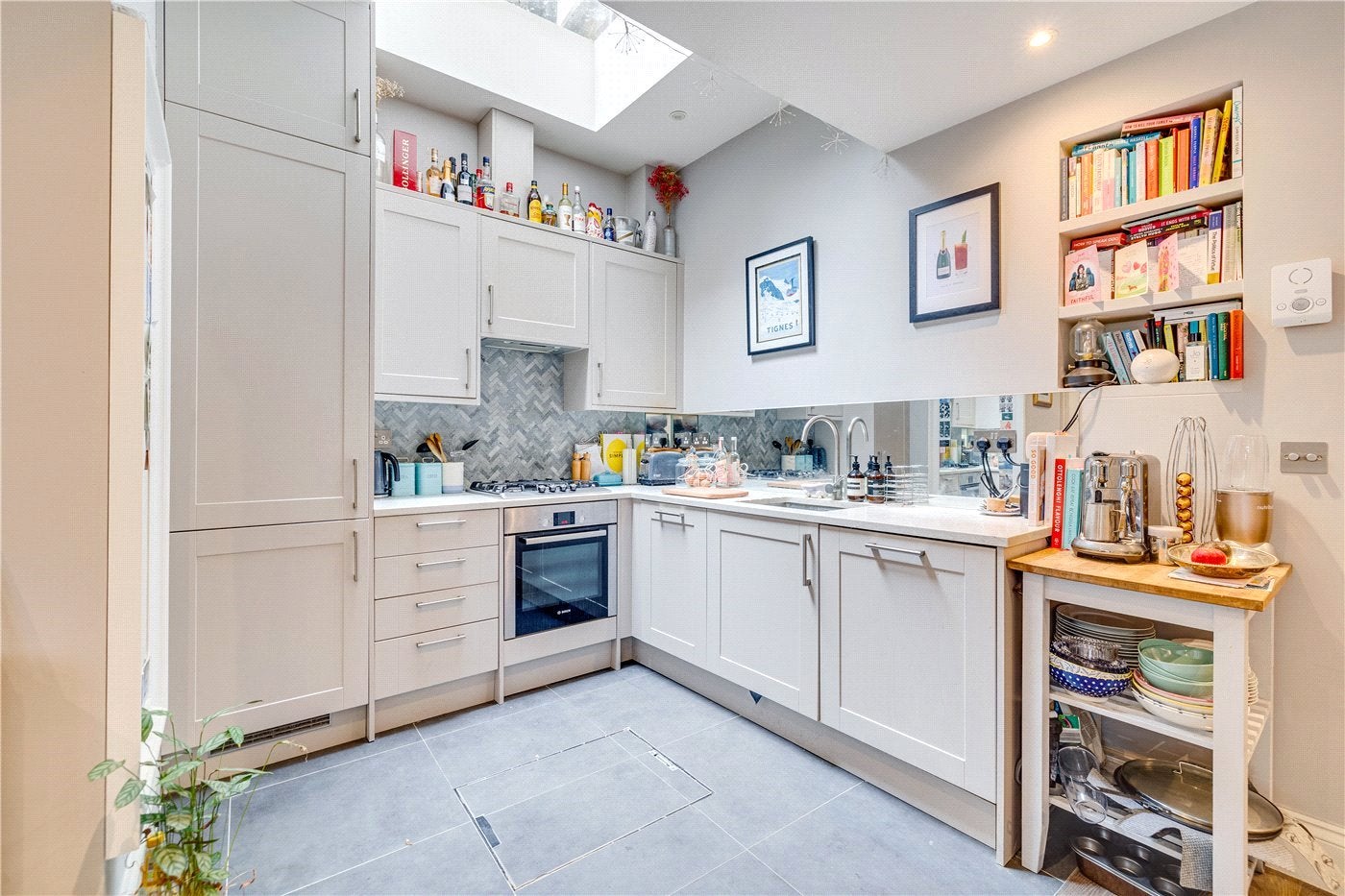 Flat Fulham Road in Greater London