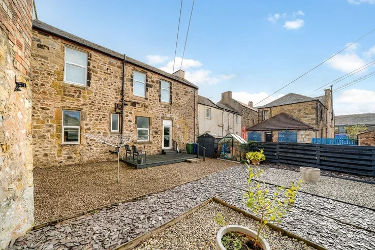 Flat Jarvey Street in Bathgate