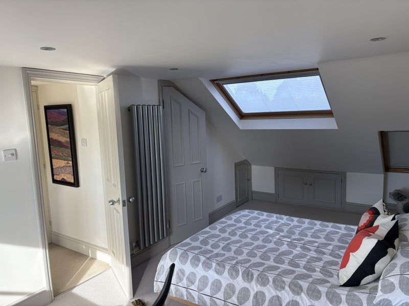 Room Lynton Avenue in Greater London