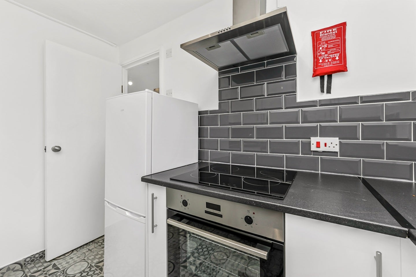 Flat Turnstone Close in Greater London