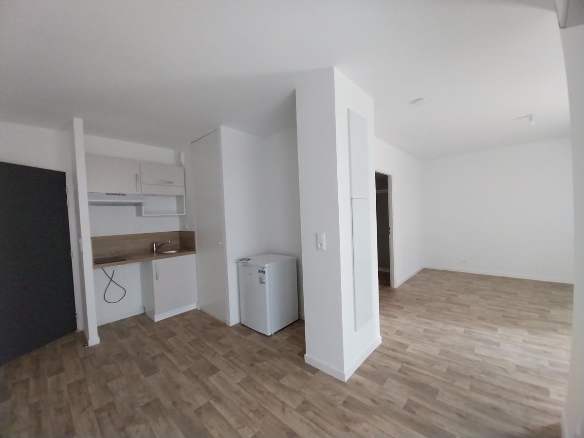 Flat Allée Jacqueline de Romilly in Nantes