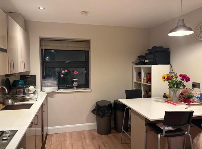 Room Parkhurst Road in Greater London