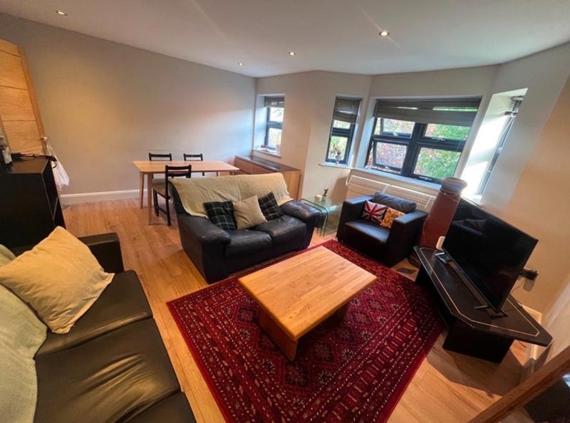 Room Parkhurst Road in Greater London