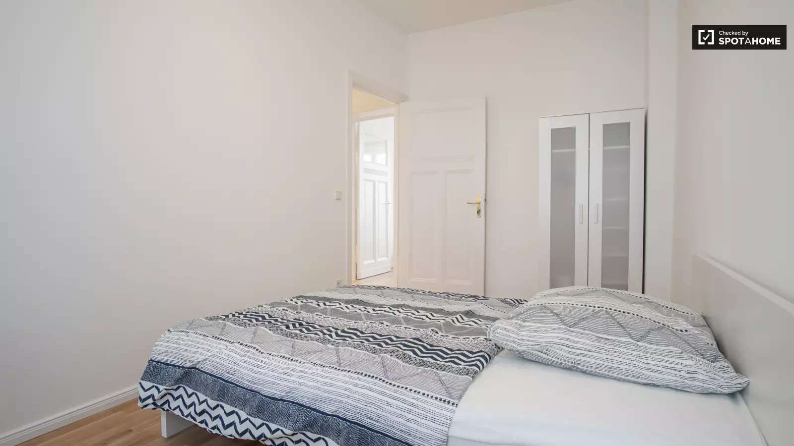 Wohnung Rosenfelder Ring in Berlin