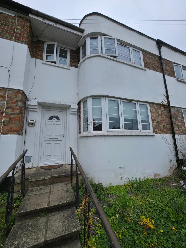 House Harefield Road in Greater London