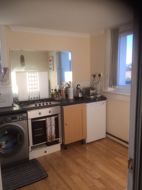 Room Greendykes Road in City of Edinburgh