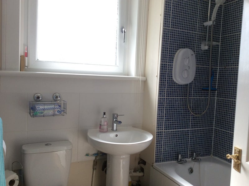 Room Greendykes Road in City of Edinburgh