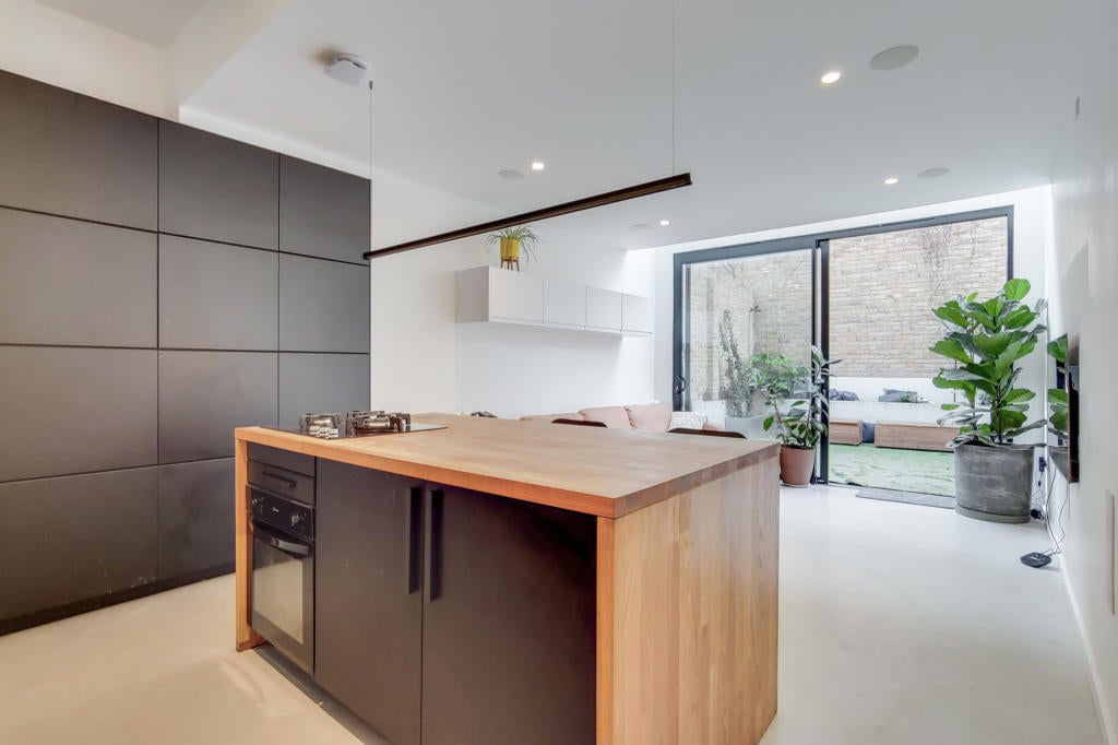House Comet Street in Greater London