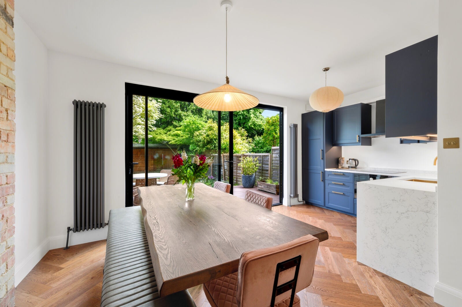 House Camberley Avenue in Greater London