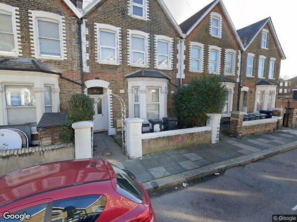 Flat Baronet Road in Greater London