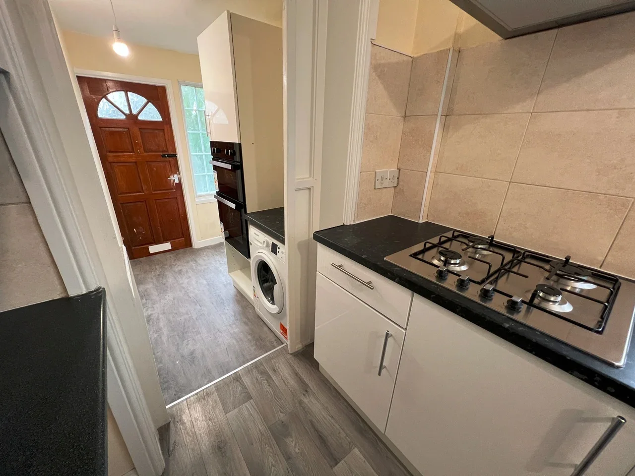 Room Tokyngton Avenue in Greater London